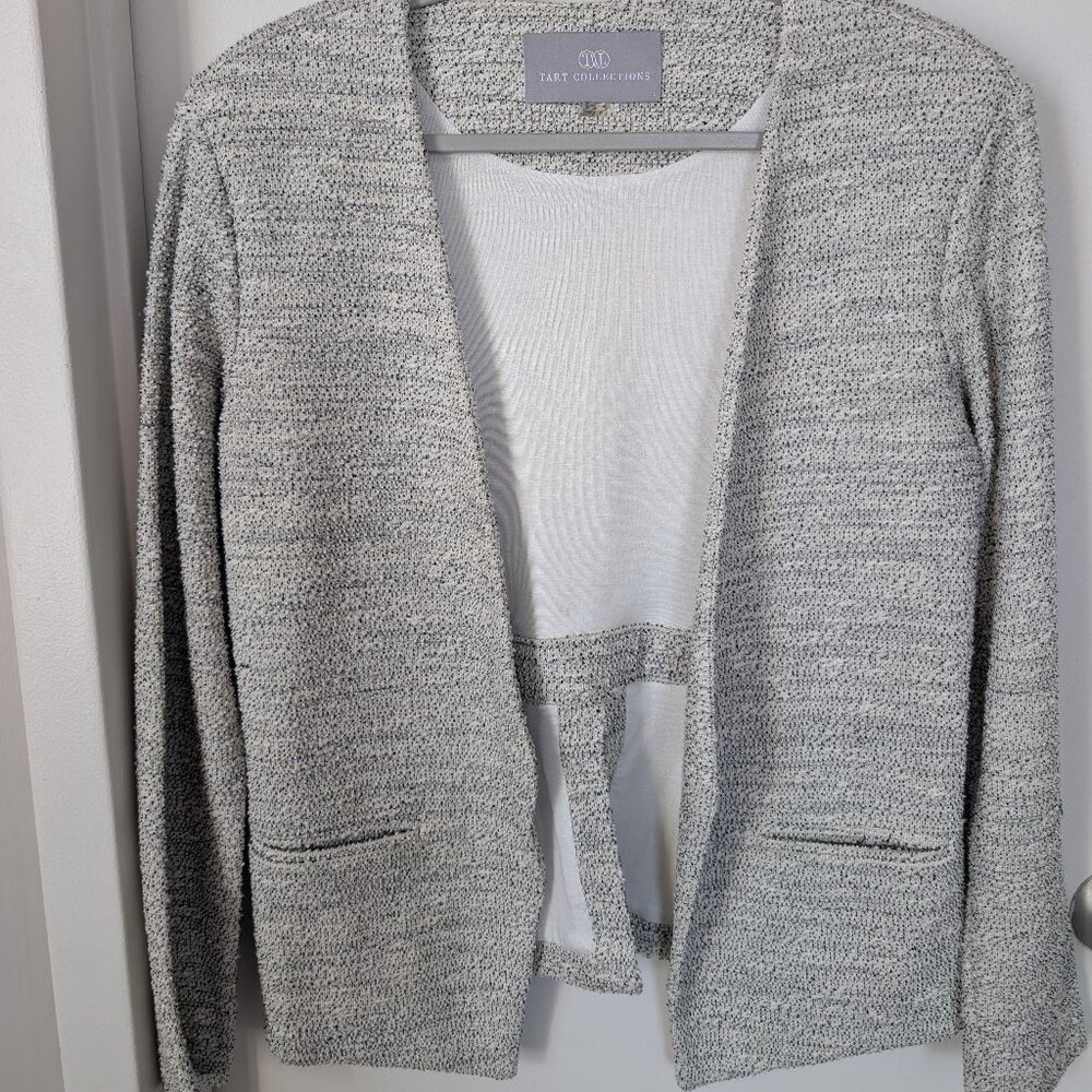 Tart Collections Cream & Black Boucle Cropped Jacket, size Large